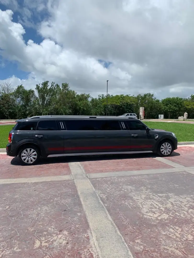 SUV, Van and limousine Transfers